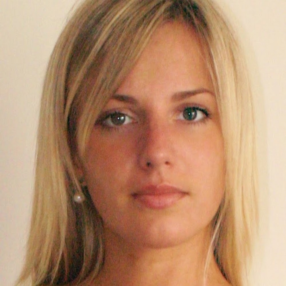 Meet your Posher, Yana